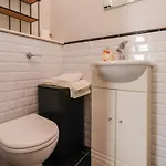 Mamoir's Place Апартаменты *