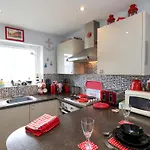 Апартаменты Mamoir's Place *