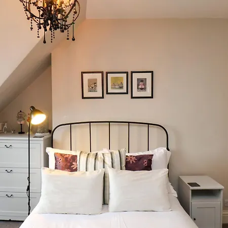 Mamoir's Place Whitby